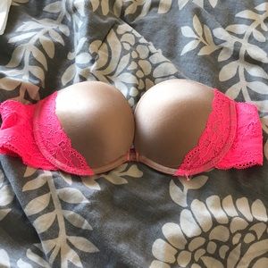 Victoria’s Secret PINK Heartbreaker Push Up